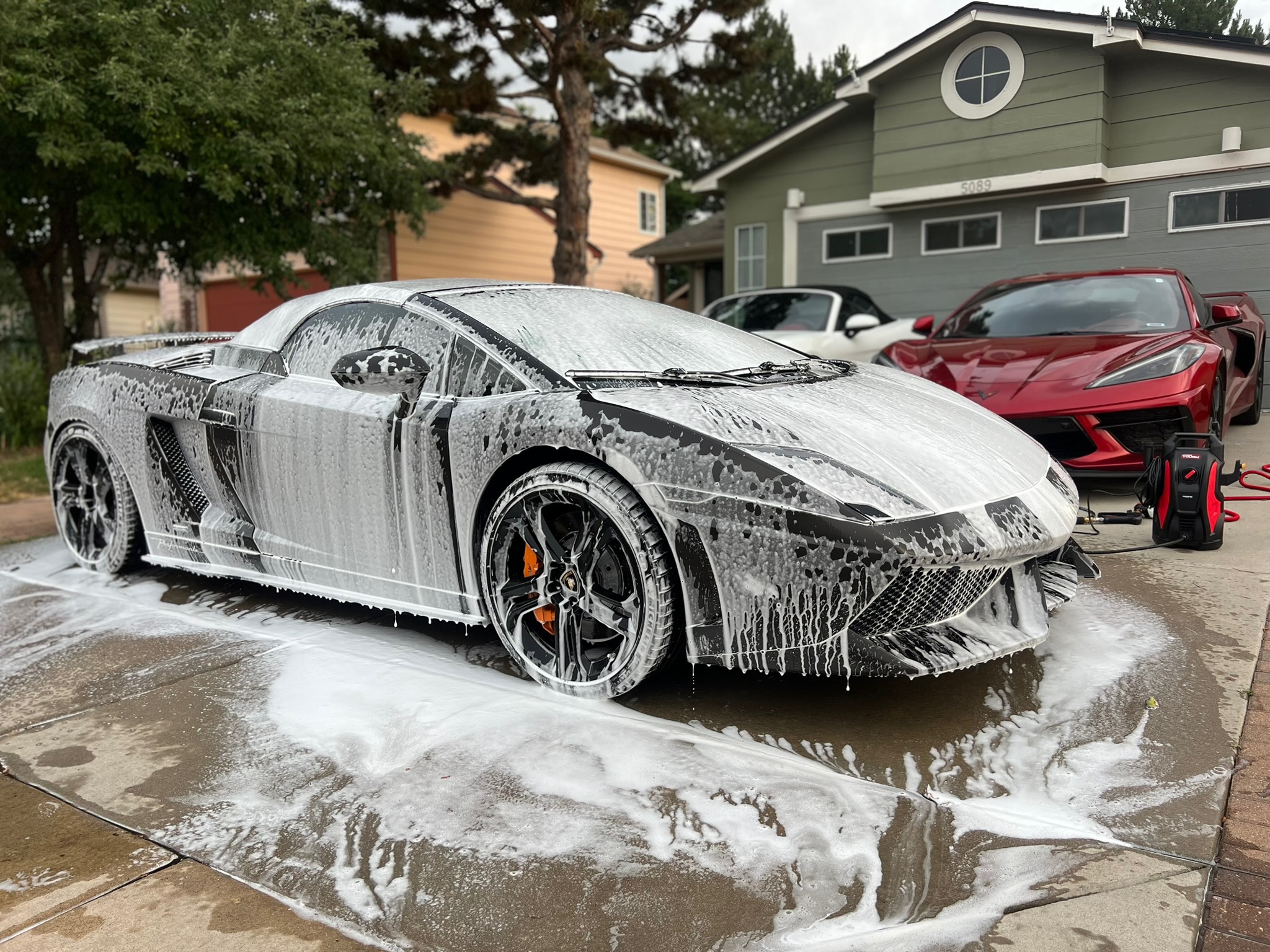 Lamborghini Gallardo — foam bath during paint correction prep